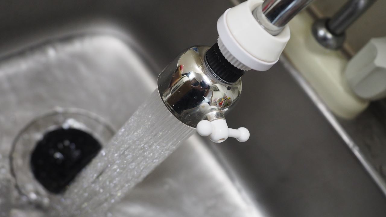 蛇口シャワーで洗い安さ向上と節約を期待(計算方法も紹介)：三栄水栓 PM207 – 巡風万搬